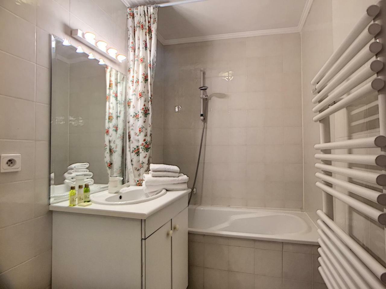 Nestor&Jeeves - Palais Renoir - By Sea - Free Parking Apartman Nizza Kültér fotó